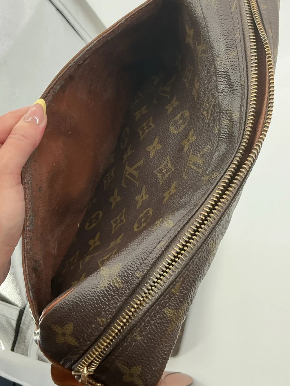 Louis Vuitton authentic louis